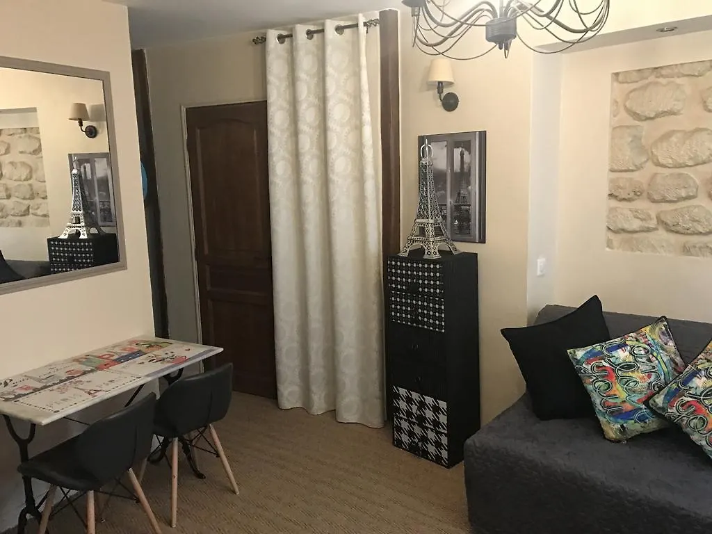 Apartamento Luxembourg-proche St Germain Des Pres París